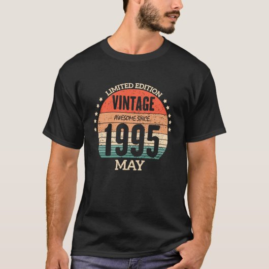 1995年5素晴らし月28歳から28誕生日 Tシャツ (正面)