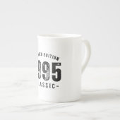 1995年 クラシックな誕生年 ボーンチャイナマグカップ (正面右)