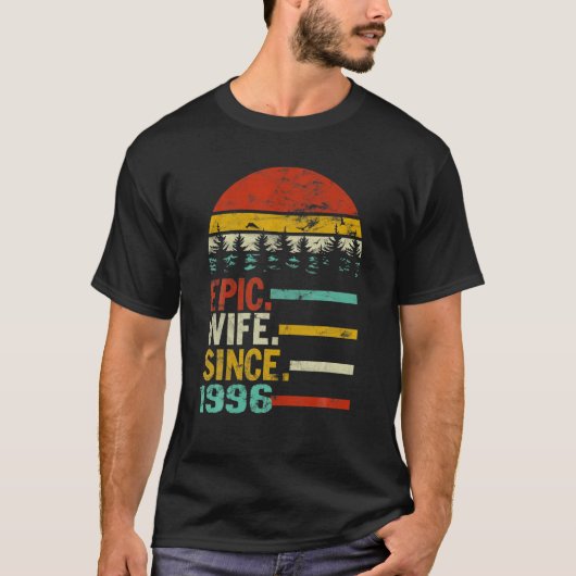 1996年以来の女性叙事詩の妻 Tシャツ (正面)