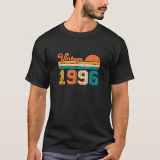 1996年生まれ 1996年製 30歳の誕生日 おもしろ 30周年 レトロ Tシャツ
