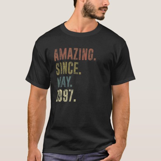1997年5月以来25誕生日ヴィンテージ驚き Tシャツ (正面)