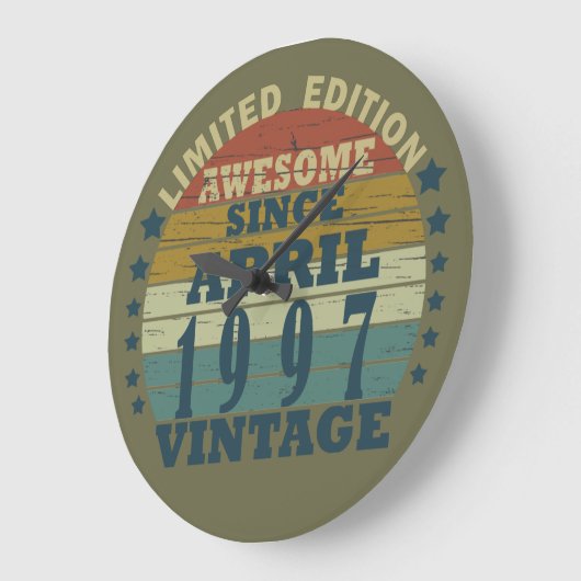 1997生まれ年4月のヴィンテージ誕生日 ラージ壁時計 (傾斜)