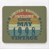 1998生まれ年5月のヴィンテージ誕生日 マウスパッド (正面)