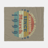 1999生まれ年3月のヴィンテージ誕生日 フリースブランケット (正面(横))