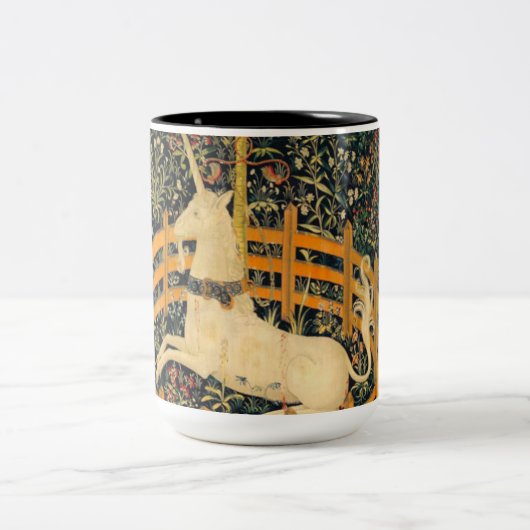 199.捕らえられたユニコーン ツートーンマグカップ (中央)