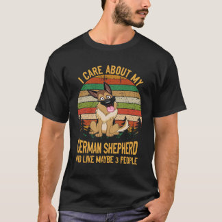 19 私はジャーマンシェパードを大切に思っていて多分 Tシャツ