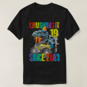 19 Crushing It Since 2003 Monster Truck Dinosaur  Tシャツ (デザイン正面)