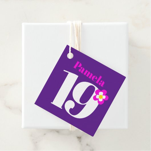 19th誕生日パーティー女の子パープルピンク黄色お気に入り フェイバータグ (インサイチュ)