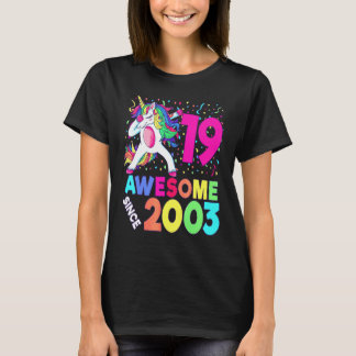 19th Birthday Dabbing Unicorn Party  19 Years Old  Tシャツ