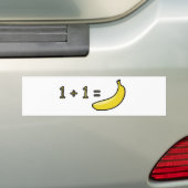 1 + 1 =バナナ バンパーステッカー (車上)