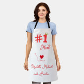 #1 Mom Love Personalized Apron エプロン (着用した状態)