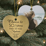 1 Photo Any Year誕生日ブラシ付きフェイク金ゴールドハート セラミックオーナメント<br><div class="desc">応援50年（またはその他の年数）!彼女祝の喜びの誕生日は彼女のためのオーナメントの写真のハートの形の黒と金ゴールドセラミックのカスタム。このテンプレートの写真と文字（年を含む）は、パーソナライズするシンプルためにである。デザインはフェイク金ゴールドブラシ金属背景スタイリッシュ、ヴィンテージアートのデコスタイルタイポグラフィエレガント、台本の書道、お好きな写真を備えている。この&ユニーク記念モダン酒はクリスマスの家庭の装飾にエレガントtouchを追加する。金ゴールドは金属箔ではなく印刷色であることに注意して下さい。ハッピーフィティート誕生日!例写真はAverie Woodardによる(Unsplashのソース： @averieclaire)。</div>