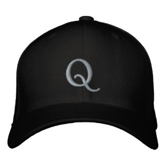# 1 "Q" by: Opal01 刺繍入りキャップ