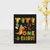 1-saurusのティティ1番目の誕生日の恐竜パー カード (黄色い花)