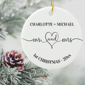 1stクリスマスの新婚の名前ハート白 セラミックオーナメント