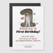 1st Birthday Minimalist Beige Teddy Hearts マグネット招待状 (正面/裏面)