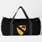1st Cavalry Division Veteran Tribute Black ダッフルバッグ (正面)