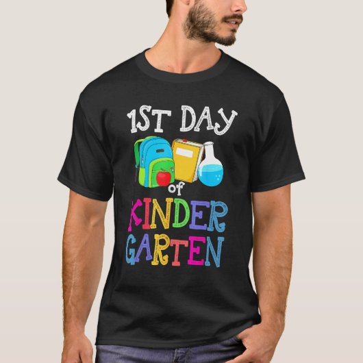 1st Day Of Kindergarten Back To School First Kids  Tシャツ (正面)