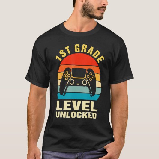1st Grade Level Unlocked Gamer First Day Of School Tシャツ (正面)