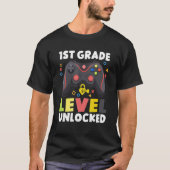 1st Grade Level Unlocked Video Game Back To School Tシャツ (正面)