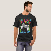 1ST GRADE LEVEL UNLOCKED Video Game Back to School Tシャツ (正面フル)