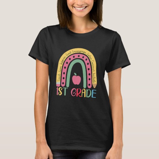 1st Grade Rainbow Team First Grade Teacher Boho Ra Tシャツ (正面)