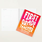 1st Grade Teacher Orange Red Ombre Class プランナー手帳 (ディスプレー)