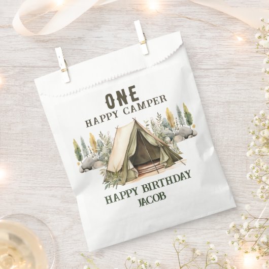 1thバースデーハッピーキャンパー子供の誕生日パーティー フェイバーバッグ (クリップ留めされた状態)