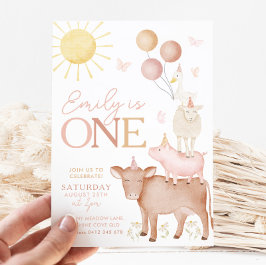 1thバースデーファームアニマルズ納屋周囲の庭パーティーガールズ 招待状