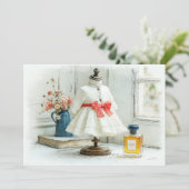 1th誕生日ホワイトドレスレッドボウ香水 招待状 (スタンド正面)