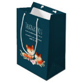 2かわいい小さな赤いキツネ水の色ありがとう ミディアムペーパーバッグ (正面アングル)