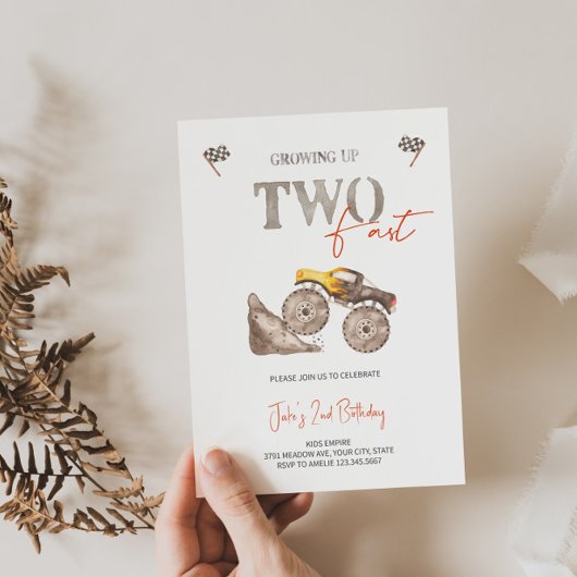 2さいのバースデーに最適！黄色のモンスターカートの招待状 招待状