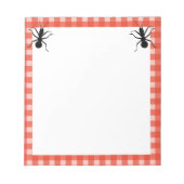 2つのおもしろいビッグブラックアリ赤いホワイトプレイド縁ど ノートパッド (正面)