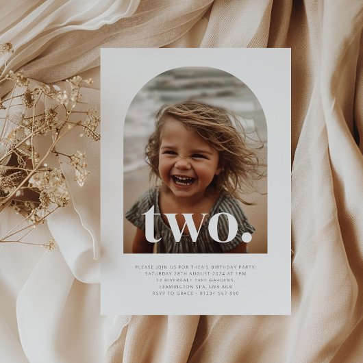 2つのアーチ型フォト誕生日 招待状