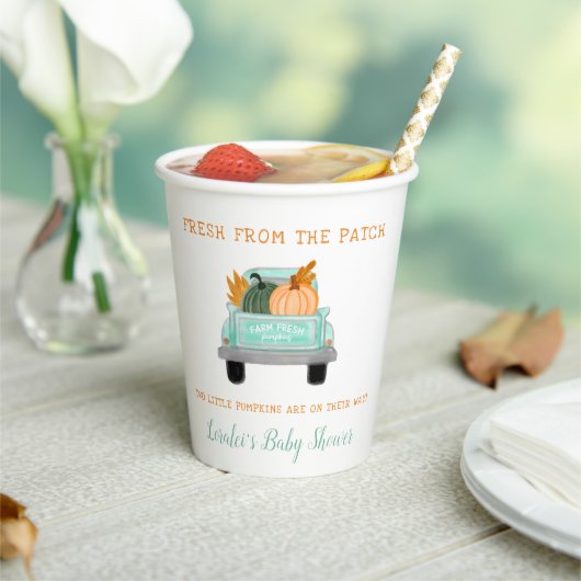 2つのカボチャ付き古いトラック秋ツインズベビーシャワー 紙コップ (インサイチュ)
