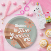 2つのグルービーレトロデイジーセージピンク2nd誕生日 ペーパープレート (パーティー)