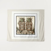 2つのグルームズゲイパイナップルティキヘッドレトロ結婚ズ タペストリー (正面(横))