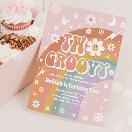 2つのグルーヴィ2ndバースデーピースラブパーティー虹 招待状