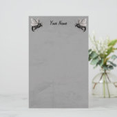 2つのゴシックビーイラストとスカル翼 便箋 (スタンド正面)