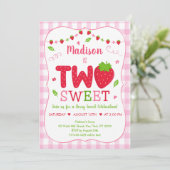 2つのスイートストロベリーピンクグリーン誕生日 招待状 (スタンド正面)