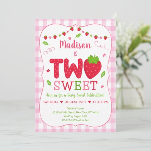 2つのスイートストロベリーピンクグリーン誕生日 招待状 (スタンド正面)