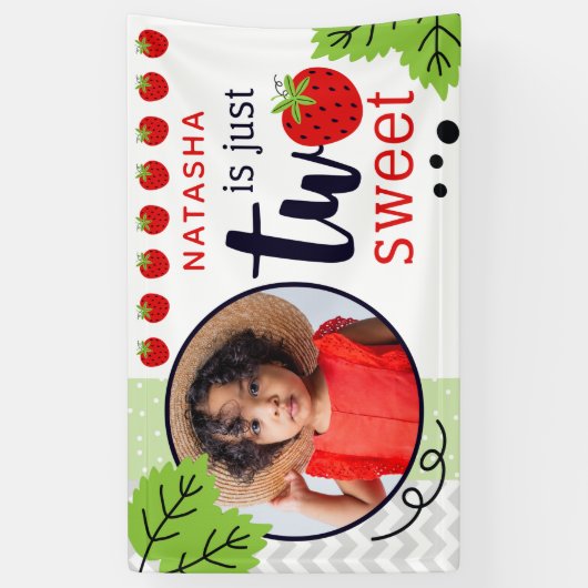 2つのスイートストロベリーベビー第2誕生日 横断幕 (縦)