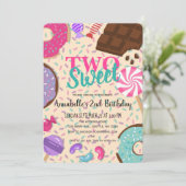 2つのスイートトリートカワイキッズセカンド誕生日 招待状 (スタンド正面)