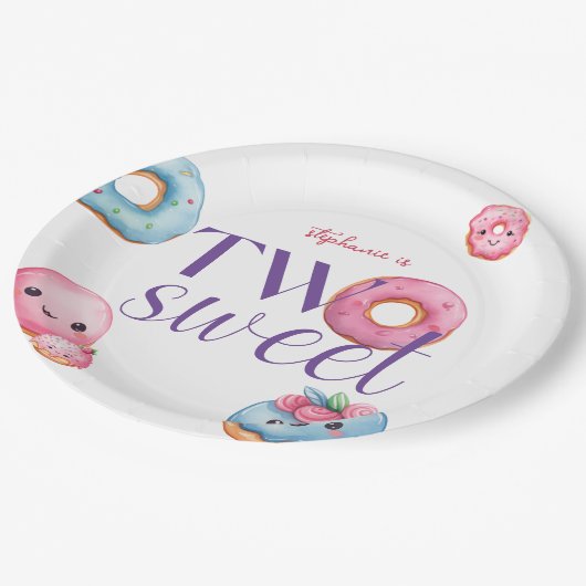 2つのスイートドーナツの誕生日パーティー ペーパープレート (アングル)