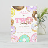 2つのスイートドーナツ2nd誕生日ガールウォーター色 招待状 (スタンド正面)
