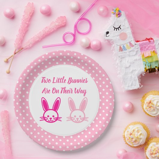 2つのスイートバンニーズツインガールズ ペーパープレート (パーティー)
