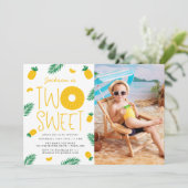 2つのスイートパイナップル2nd誕生日パーティー 招待状 (スタンド正面)