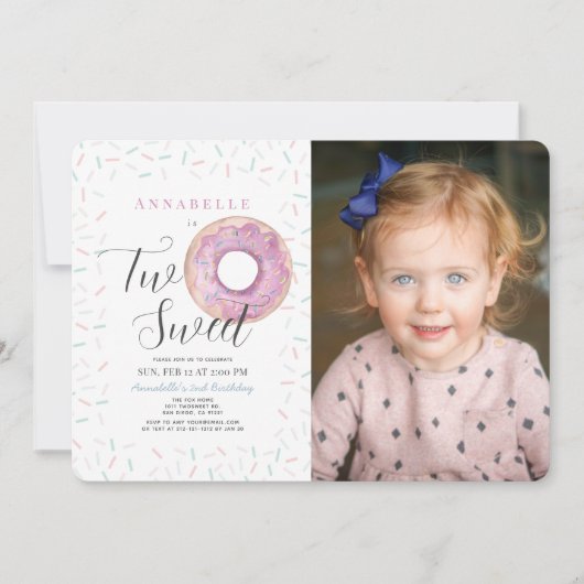 2つのスイートピンクドーナツ女の子2nd誕生日招待状 招待状 (正面)