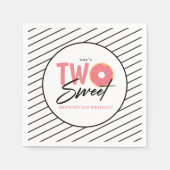 2つのスイートピンクドーナツ2nd誕生日パーティー スタンダードカクテルナプキン (正面)