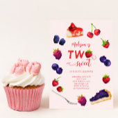 2つのスイートベリーとケーキの誕生日 招待状